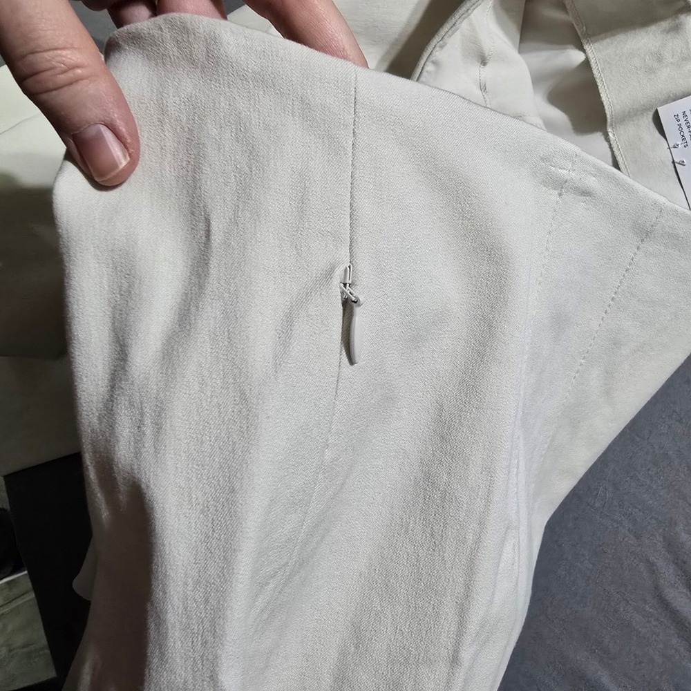 NEW Old Navy Extra High Rise Polished Pixie Skinny Ankle Pants Women's 20 Beige - Picture 7 of 7
